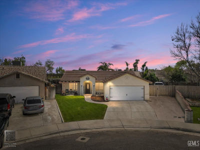 3305 Kimmie Rachelle Ct Bakersfield, CA 93313