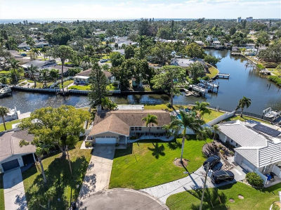 4812 Venetian Pl NE Saint Petersburg, FL 33703