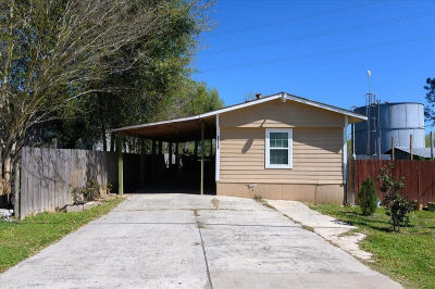 3629 County Road 870 Alvin, TX 77511