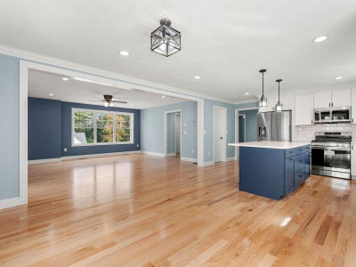 9 Michelle Dr Nashua, NH 03062