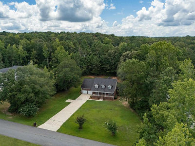 433 Eagle Pointe Dr Pell City, AL 35128