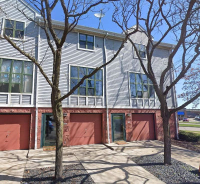 4502 W Westchester Sq #3 Milwaukee, WI 53214