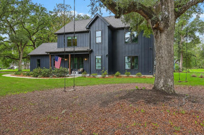 5715 Whistle Stop Ln Ravenel, SC 29470