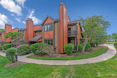 156 Riverbend Dr North Brunswick, NJ 08902