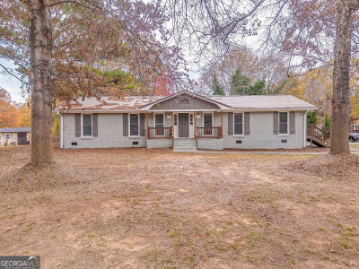 10 Woodglen Dr Cedartown, GA 30125