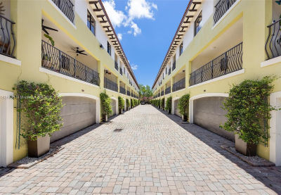 3204 Bird Ave APT 108 Miami, FL 33133