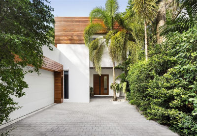 3655 Avocado Ave Miami, FL 33133