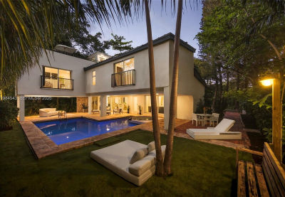 3090 Kirk St Miami, FL 33133