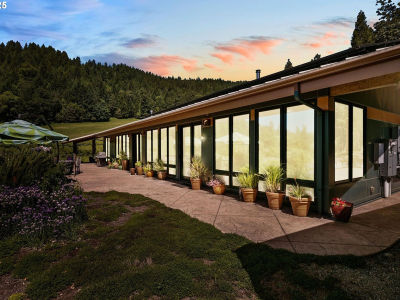 1104 Upper Cow Creek Rd Azalea, OR 97410