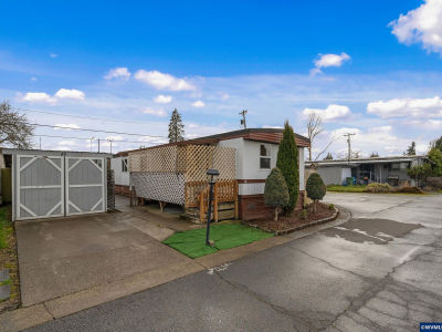612 N Cascade Dr Unit 48 Woodburn, OR 97071