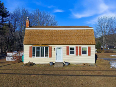 48 Dracut Rd Hudson, NH 03051