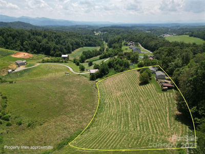560 Bailey Mountain Rd Mars Hill, NC 28754