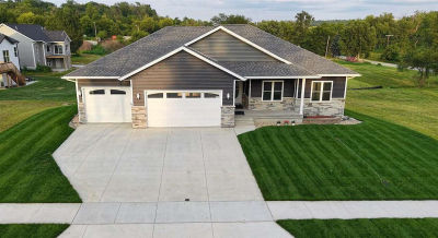 2416 Kestrel Dr SE Cedar Rapids, IA 52403