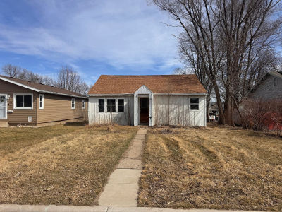 316 N Catherine Ave Madison, SD 57042