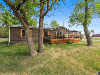 6132 Dakota Ave Madison, SD 57042