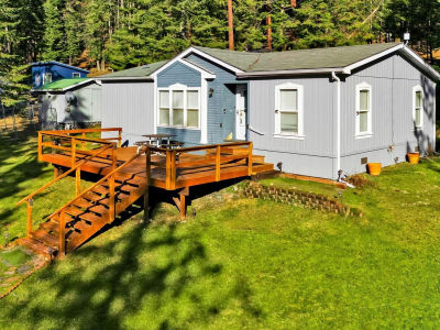 181 Circle Dr Hope, ID 83836