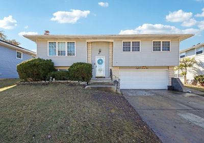 1861 Hollywood Ave Hanover Park, IL 60133