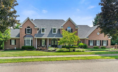 5003 Old Orchard Ln Gibsonia, PA 15044