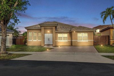 16283 SW 83rd St Miami, FL 33193