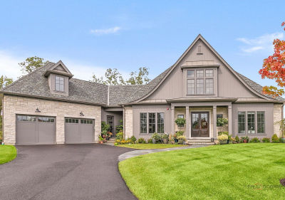 355 Hickory Ct Lake Forest, IL 60045