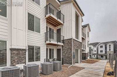 2232 Arikaree Hts UNIT 207 Colorado Springs, CO 80908