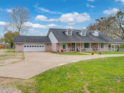 1876 Fm 906 E Powderly, TX 75473