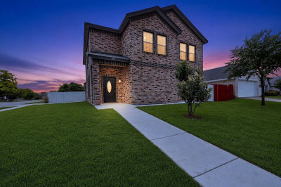 800 Oak Creek Dr Hutchins, TX 75141