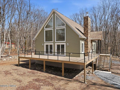 131 Sunset Dr Greentown, PA 18426