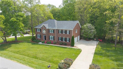 8505 Case Ridge Dr Oak Ridge, NC 27310