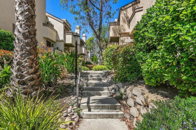 3205 Via Alicante UNIT 11 La Jolla, CA 92037