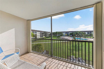 12750 SW 15th St APT 303D Pembroke Pines, FL 33027