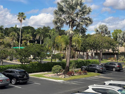 7280 S Devon Dr #208 Tamarac, FL 33321