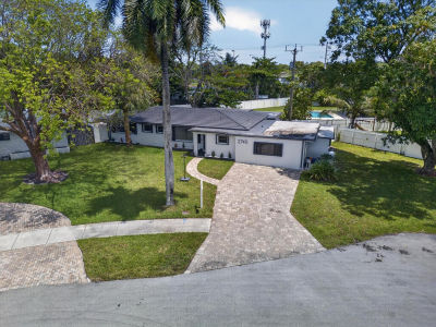 2740 NW 9th Ln Fort Lauderdale, FL 33311