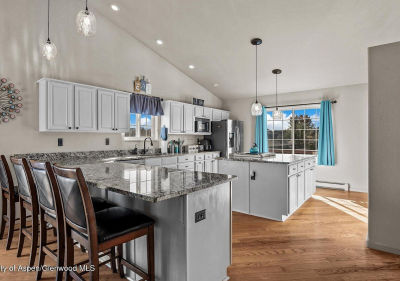 1546 E 12th St Rifle, CO 81650