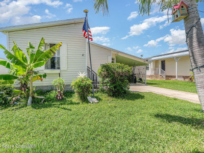 1115 Barefoot Cir Barefoot Bay, FL 32976