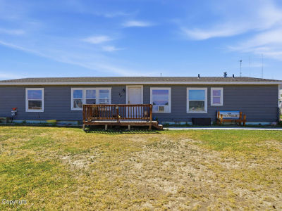 28 Painted Hls Newcastle, WY 82701