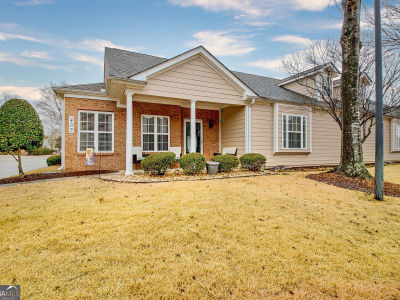 403 Commonwealth Cir Newnan, GA 30263