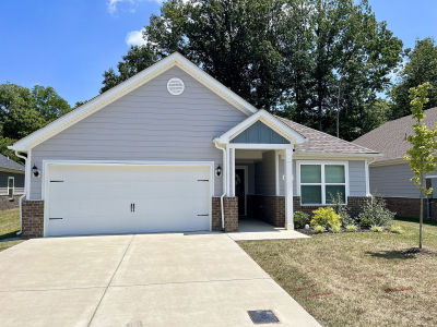 1003 Autumnwood Dr Dickson, TN 37055