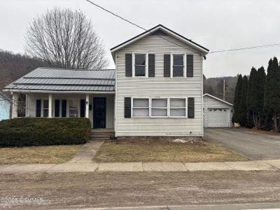 145 Gulick St Blossburg, PA 16912