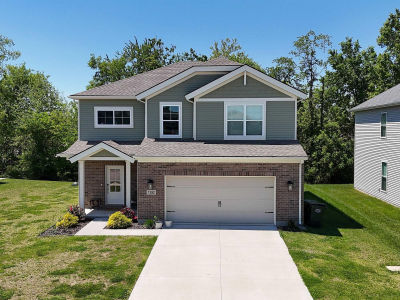 1392 N Hunters Crossing Cir Huntingburg, IN 47542