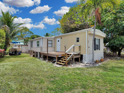 225 Lee Ave Key Largo, FL 33037