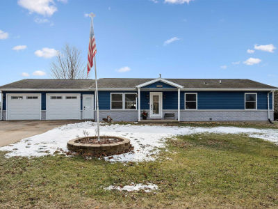 1200 5th Ave SE Cascade, IA 52033