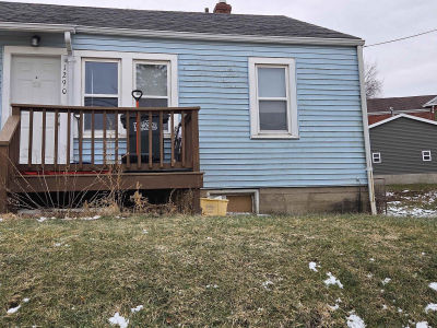 1290 Cleveland Ave Dubuque, IA 52003