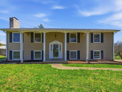 932 Hill Rd Paris, KY 40361