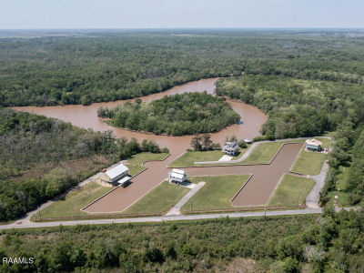 9402 Wahoo Ln Abbeville, LA 70510