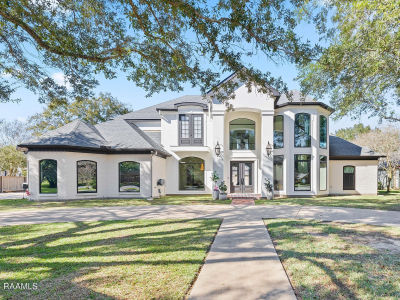 504 W Bayou Pkwy Lafayette, LA 70503