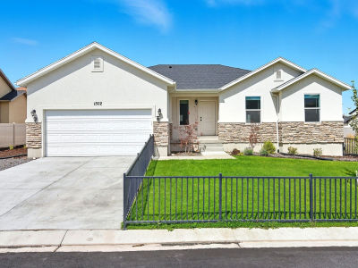1502 S Windsong Dr Santaquin, UT 84655