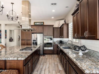 56 E Camellia Way San Tan Valley, AZ 85140