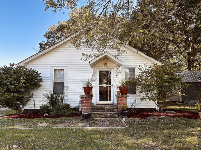 1214 E Lincoln St Tullahoma, TN 37388