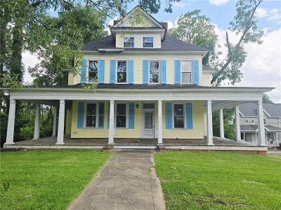 152 Grace St Greenwood, SC 29649